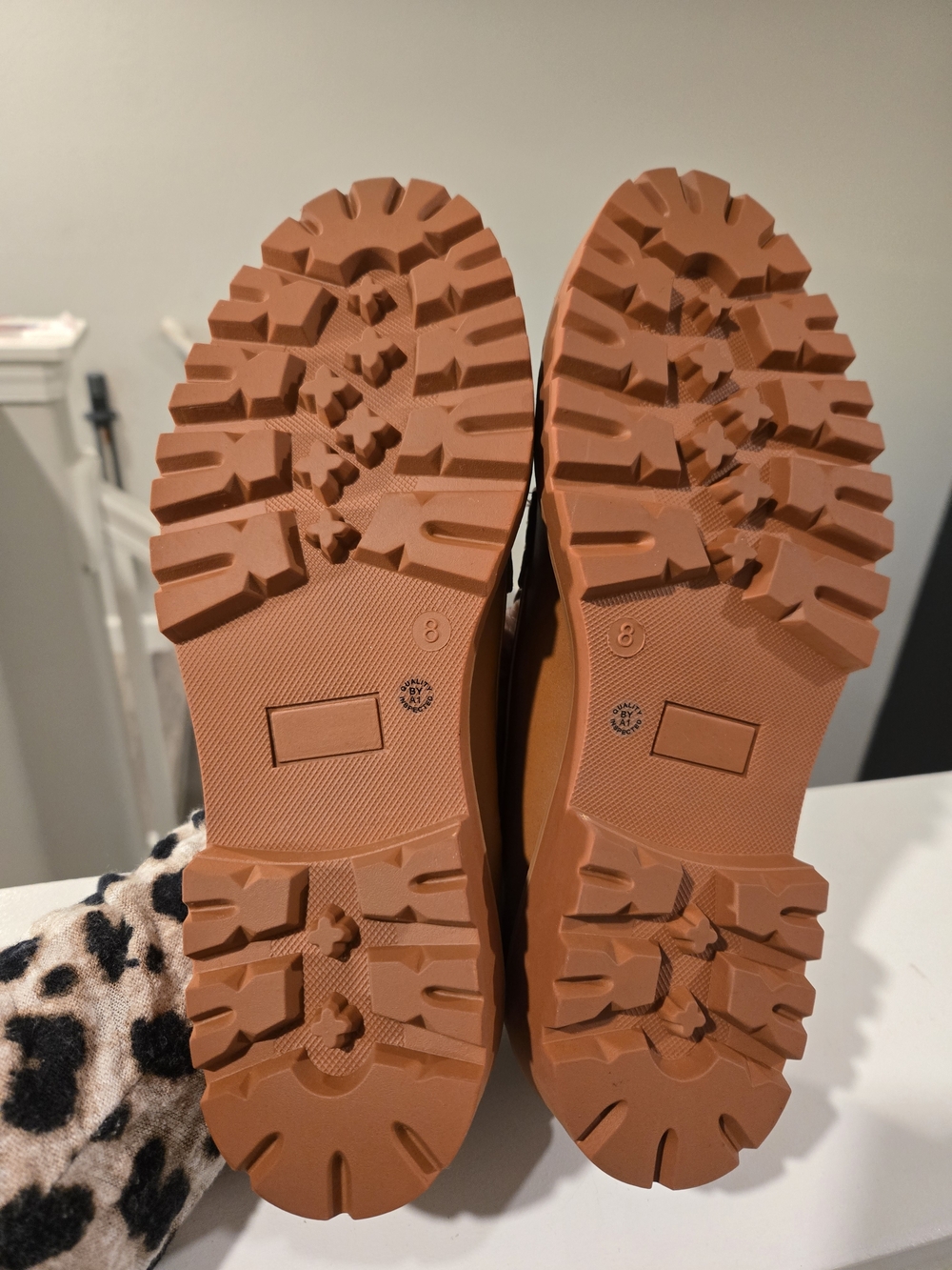 St. John's Bay Size 8 Tan Penny Loafers with Lug Sole - Picture 3 of 3